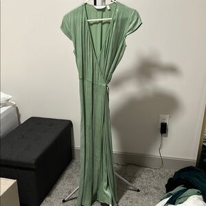 & Other Stories Elegant Green Wrap Dress